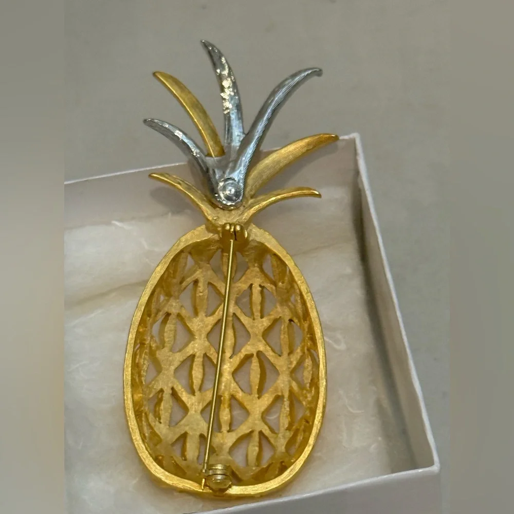 Vintage Gold Rhinestones Large Pineapple‎ Pin ~3” Brooch